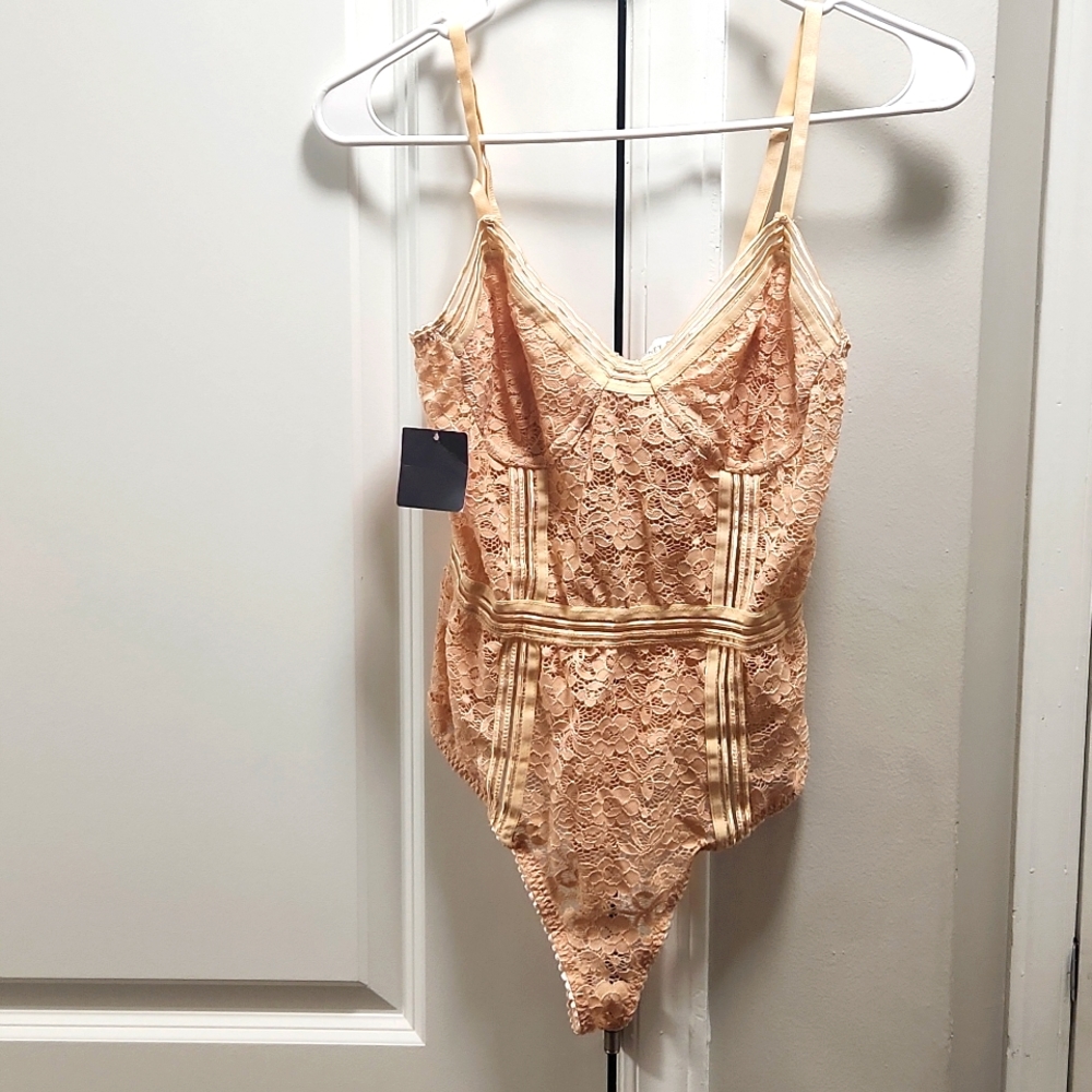 MISS LOLA LACE BODYSUIT!!!